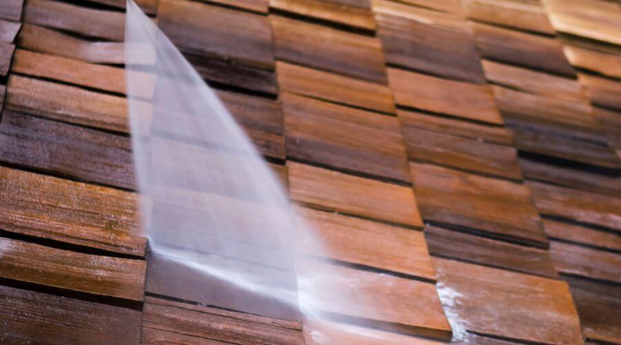 Professional gutter cleaning in Kirkwood, IL